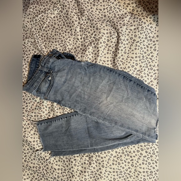 Lucky brand skinny jeans. - Picture 2 of 3
